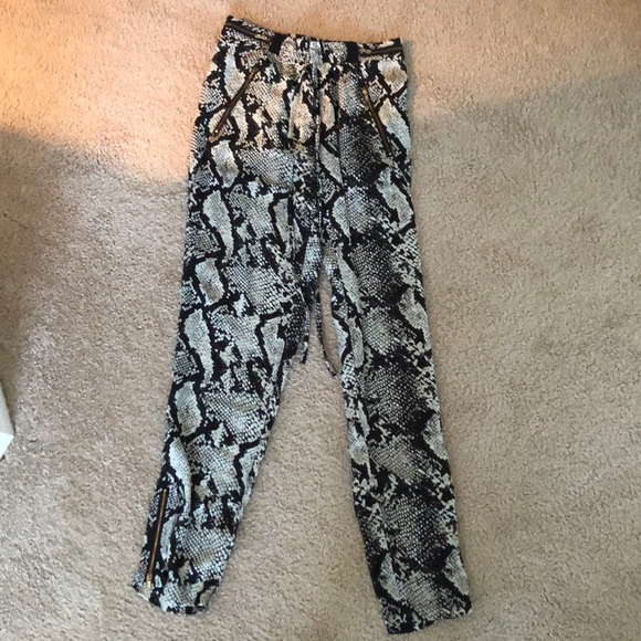 LF snakeskin pants size S - Picture 2 of 3